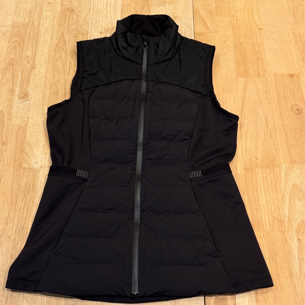 Lululemon Athletica Black Puffer Vest Sz 6
